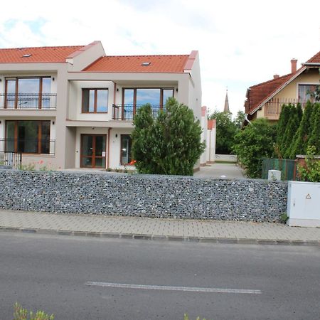 Mara Apartman Buek Zewnętrze zdjęcie