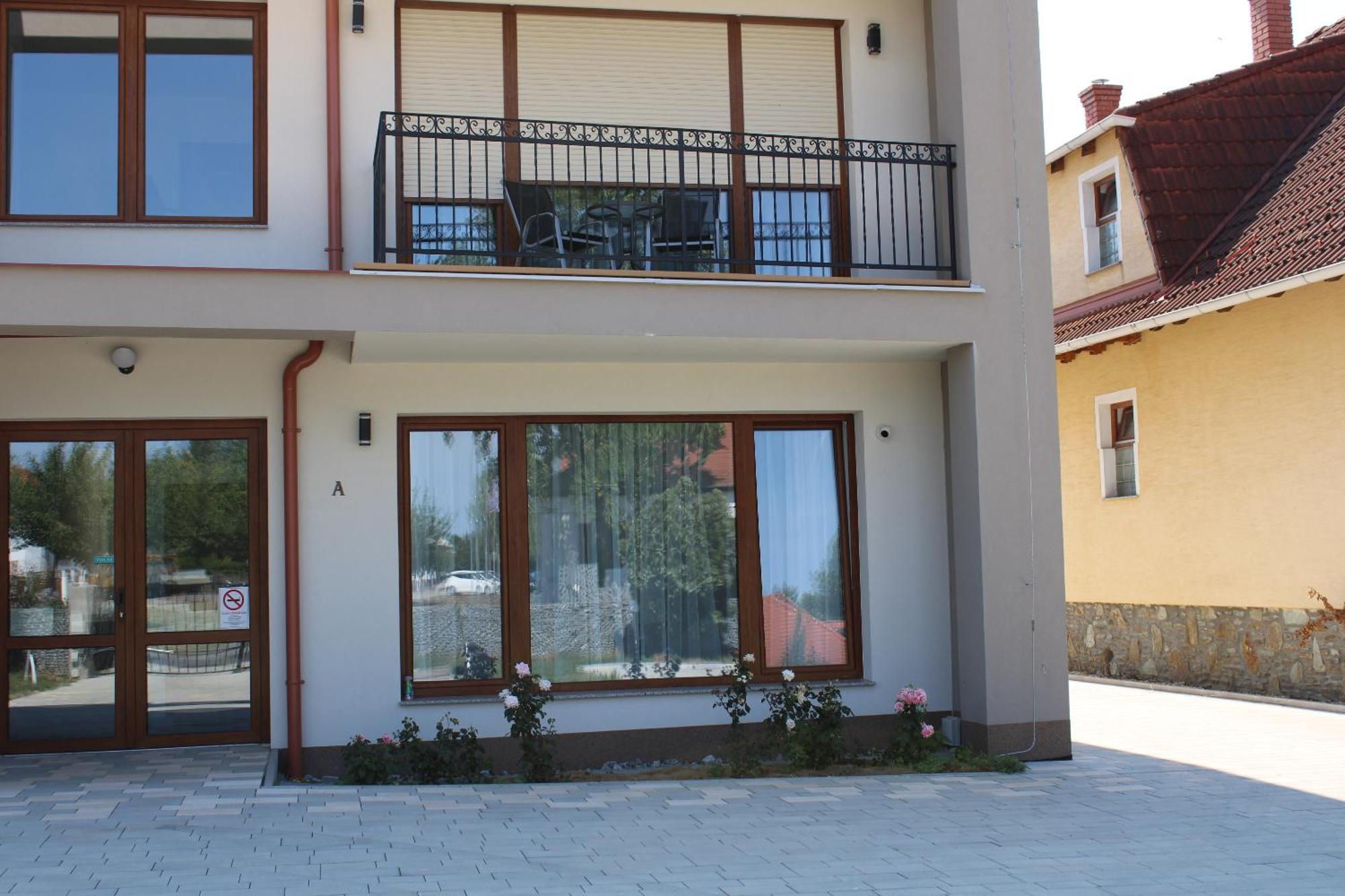 Mara Apartman Buek Zewnętrze zdjęcie